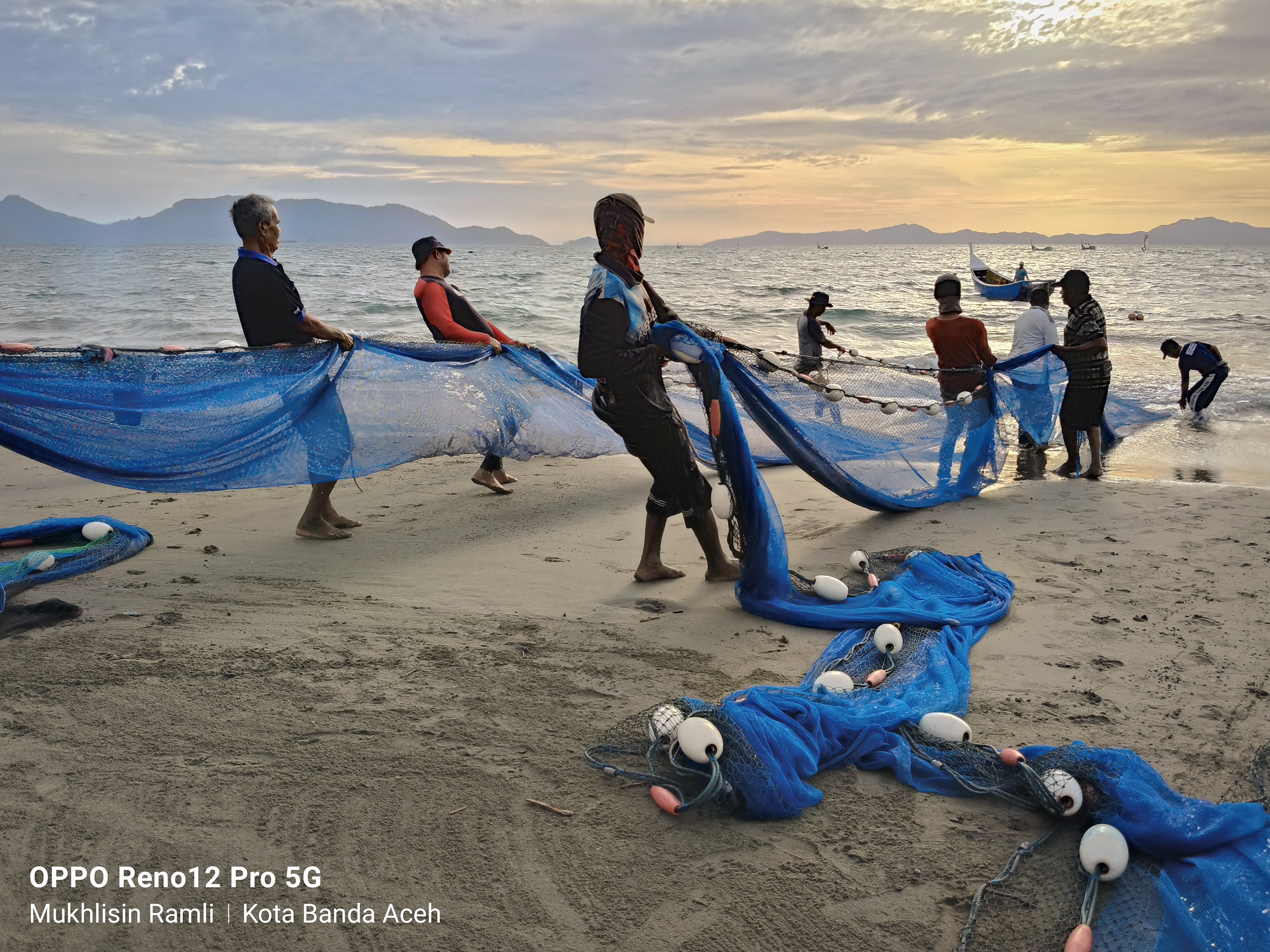 Tarek Pukat (netting fish)