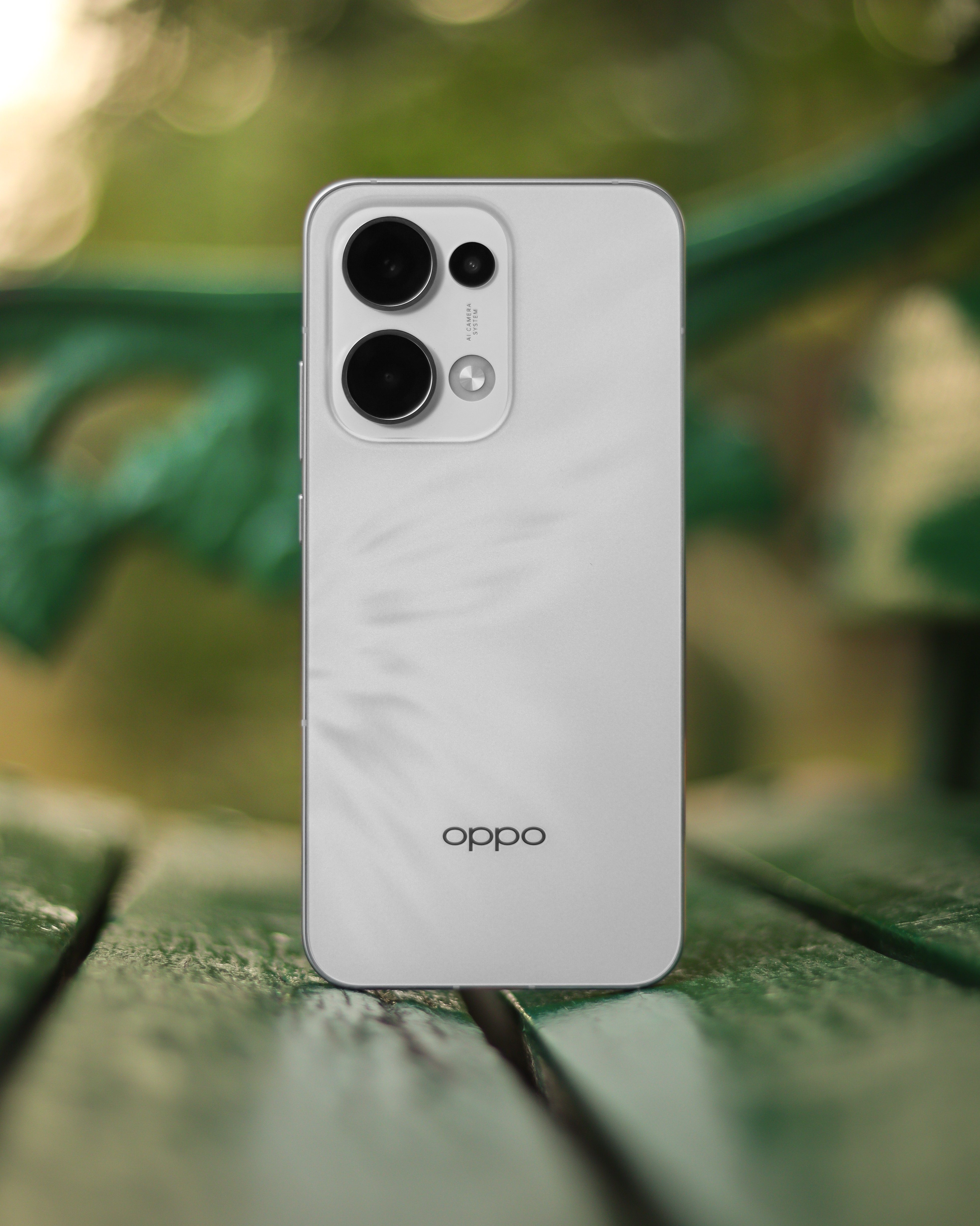 OPPO Reno 13 Review: Flagship experience at half the price