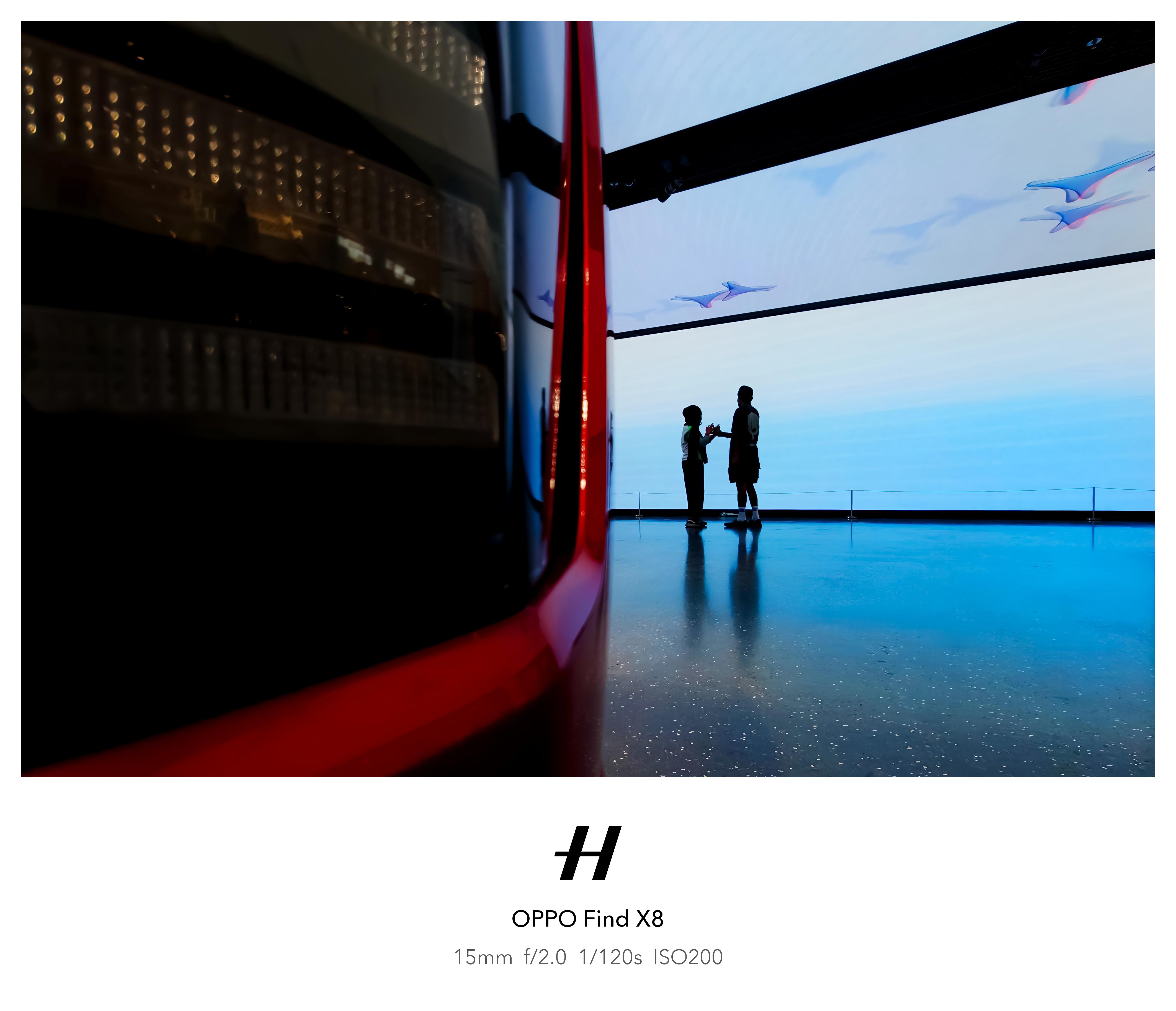 Happy Monday, friends! 🌞 In a world where tech meets imagin