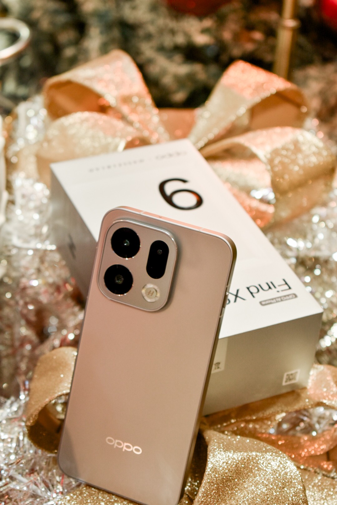OPPO Find X9 Unboxing