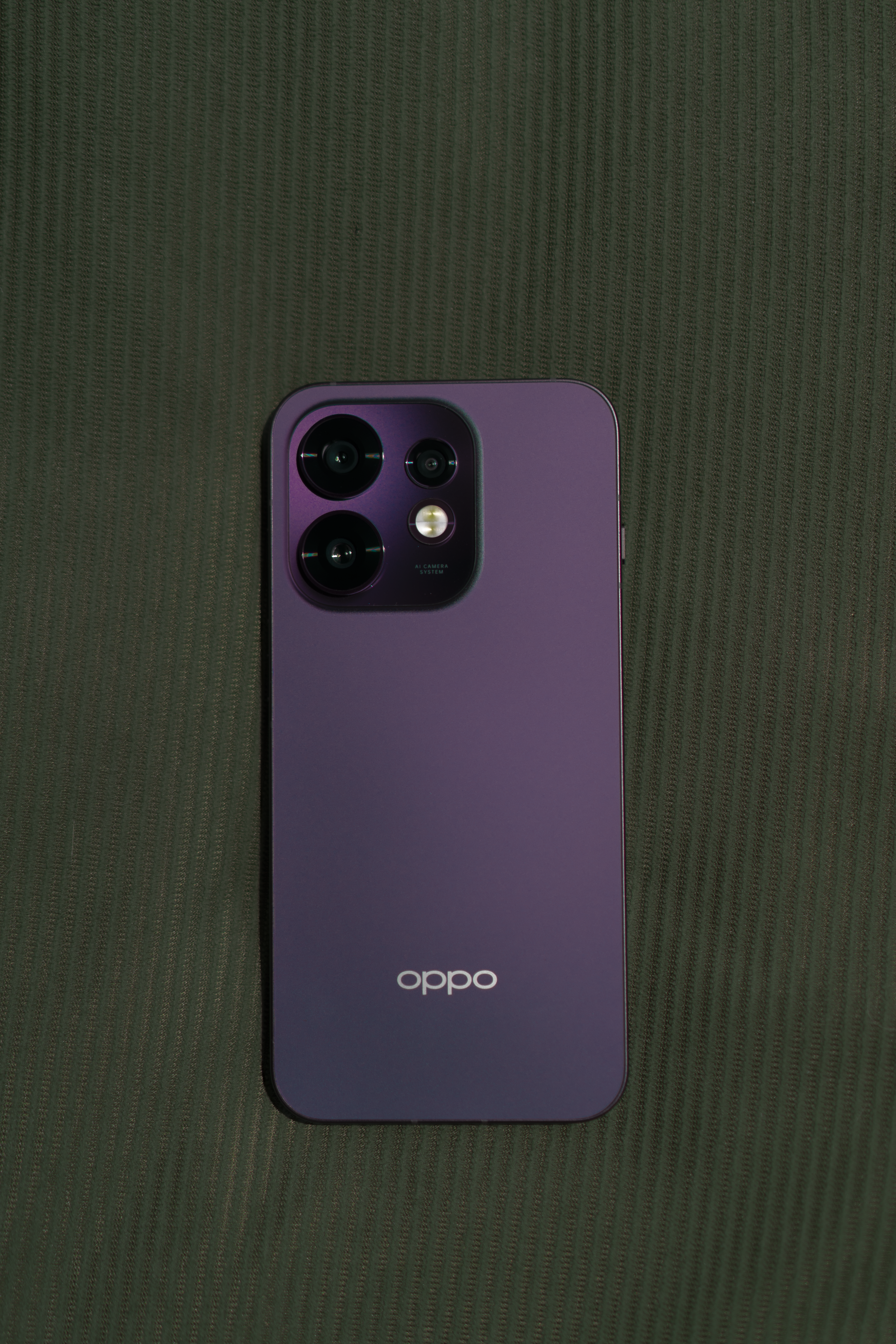 OPPO Reno16's Violet Finish Is Growing On Me 💜✨