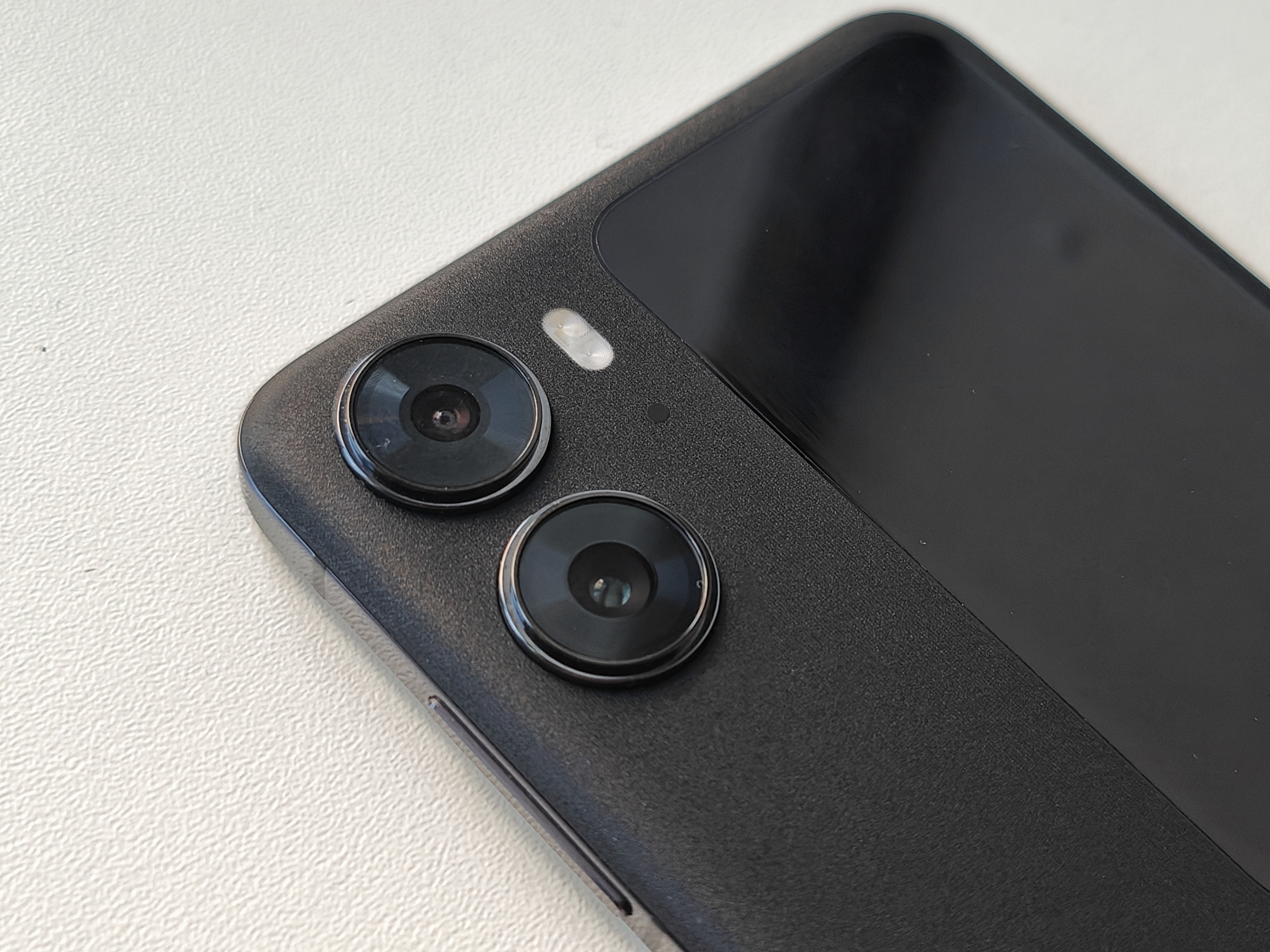OPPO - naoppi OPPO Find N2 Flip launched in India at Rs 89,999 — Check