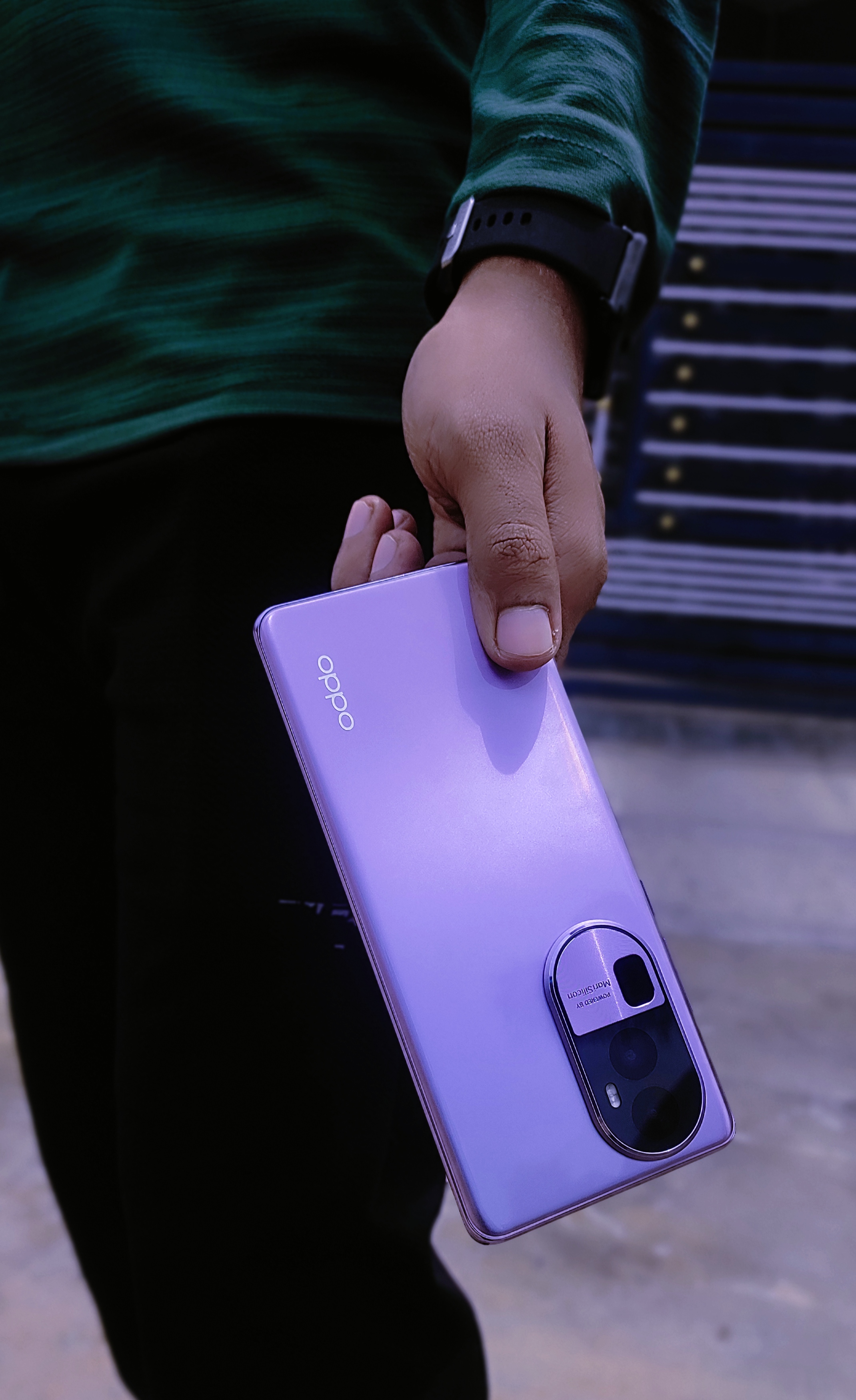OPPO - 【もんちゃん】Reno10 Pro5G パープル The Gorgeous Oppo Reno 10 Pro 5g in Purple. 💜💜💜