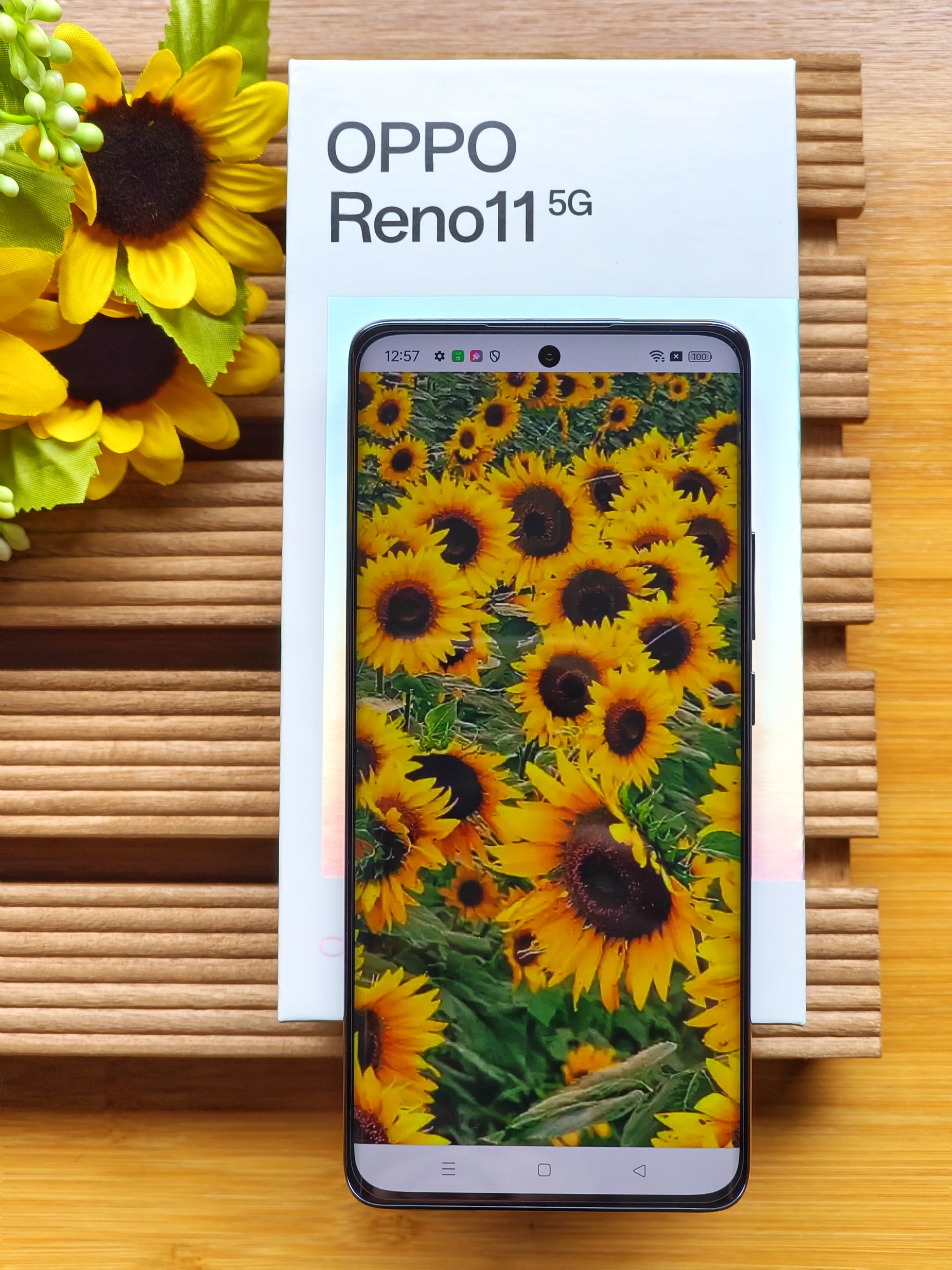 Unboxing the Oppo Reno11 Series 5G