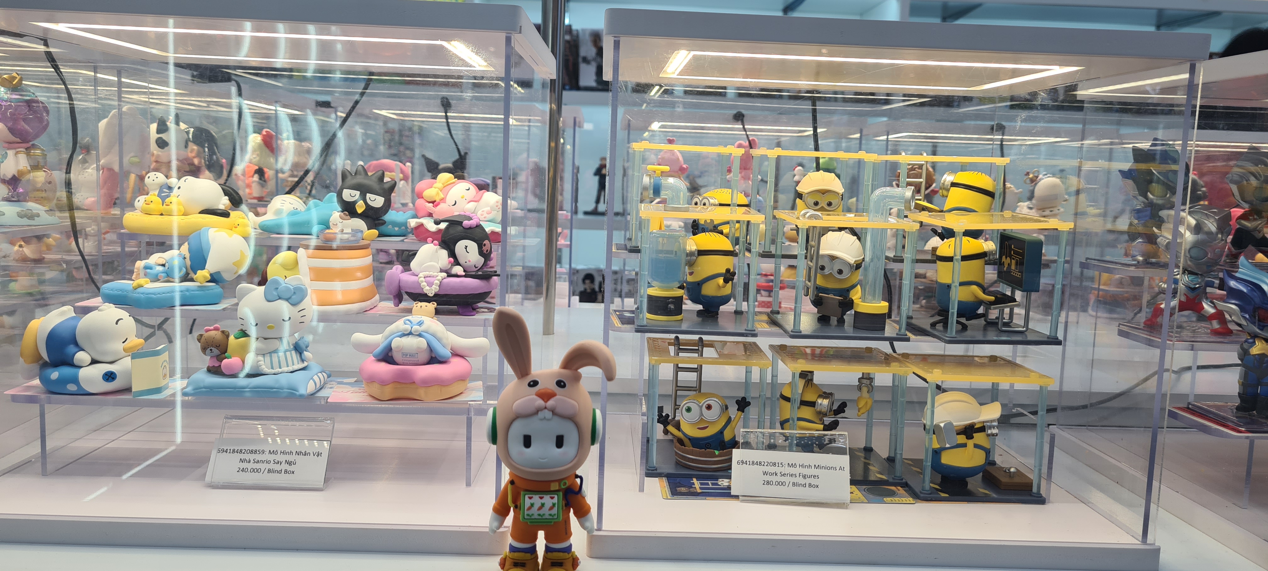 確認用 popmart POP MART 4 Minute Unboxing Challenge!