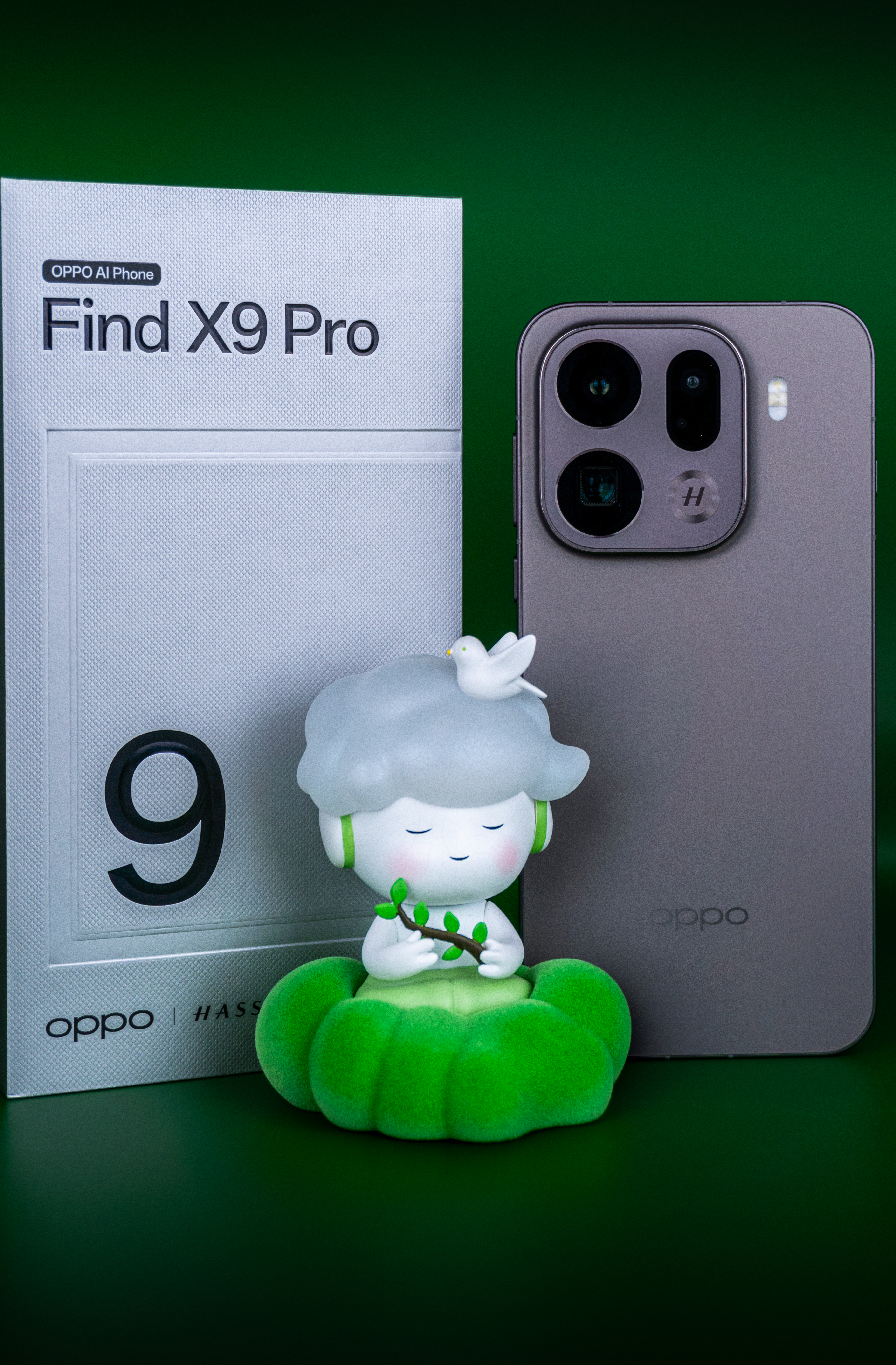 OPPO Find X9 Pro Unboxed: First Impressions & Design Highlights